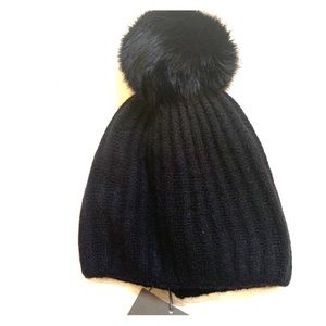 Cashmere beanie with fur Pom-Pom